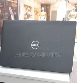 New Laptop Dell 16GB Intel Core i7 SSD 512GB