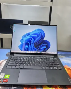 New Laptop Lenovo ThinkPad Yoga 16GB AMD Ryzen 7 SSD 512GB