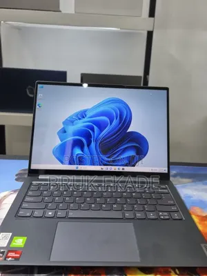 New Laptop Lenovo ThinkPad Yoga 16GB AMD Ryzen 7 SSD 512GB