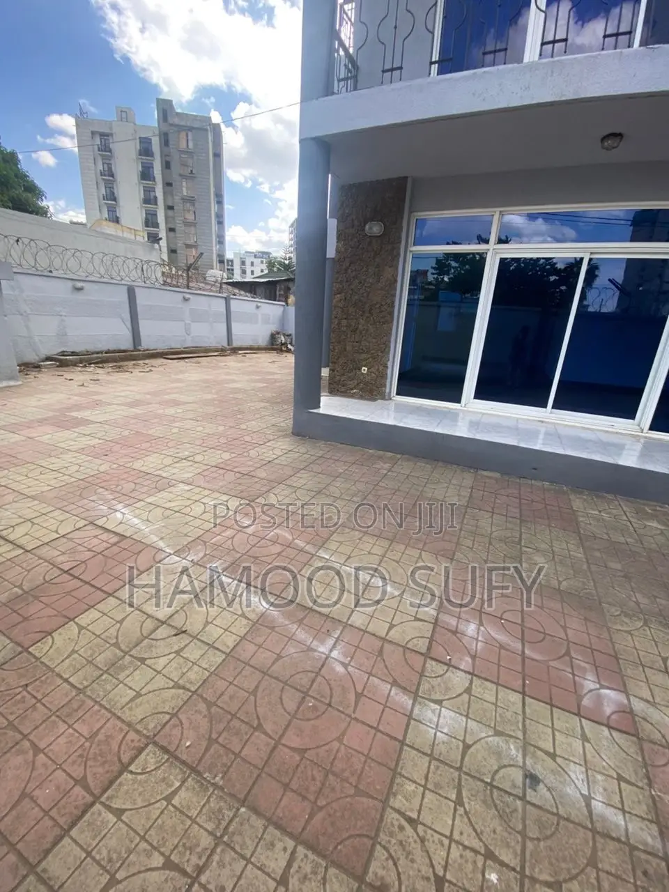 6bdrm Villa in Bole for rent
