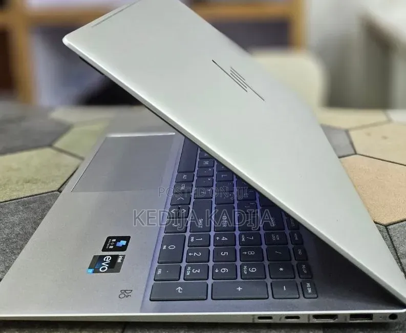 New Laptop HP Pavilion 15 16GB Intel Core i7 SSD 1T