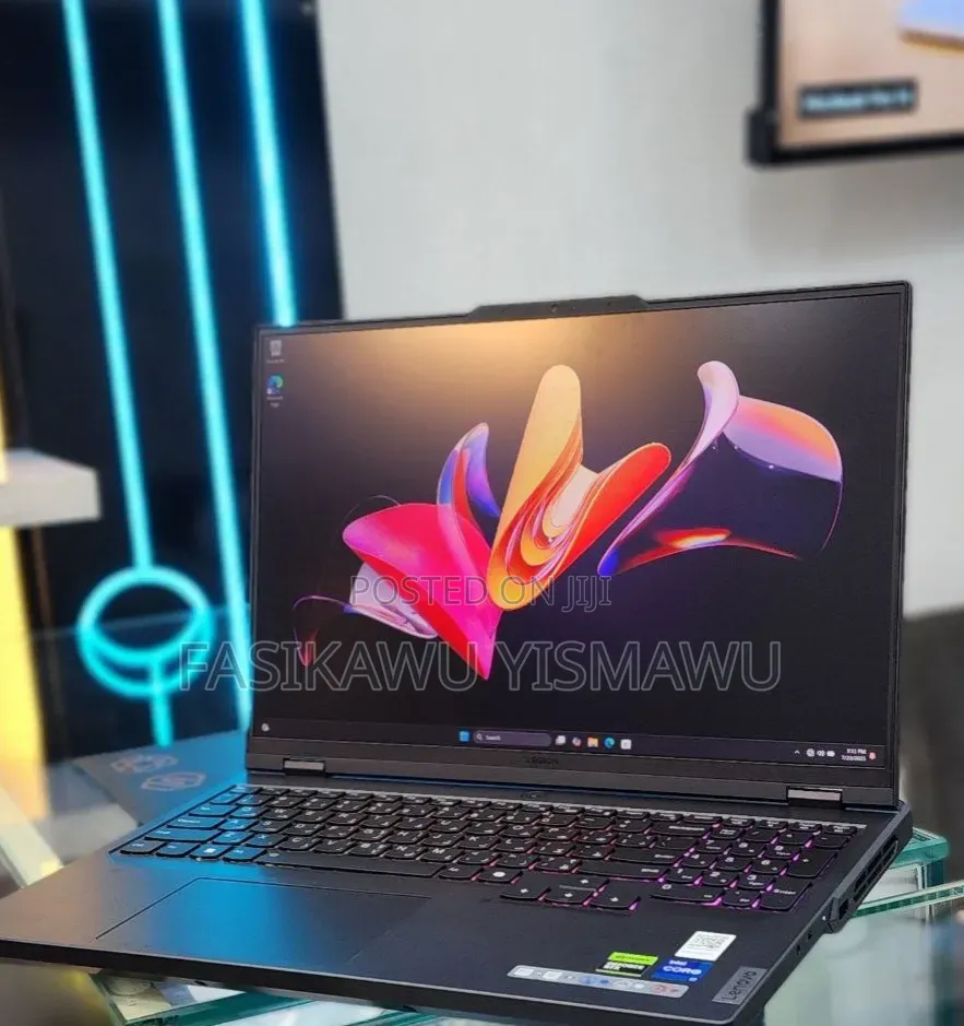 New Laptop Lenovo Legion 5 16GB Intel Core i7 SSD 1T