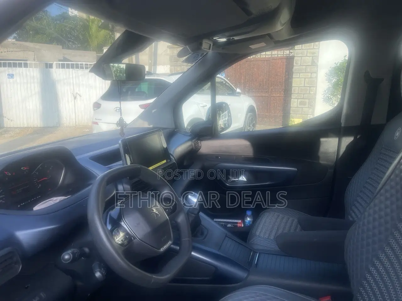 Peugeot Partner 2019 White