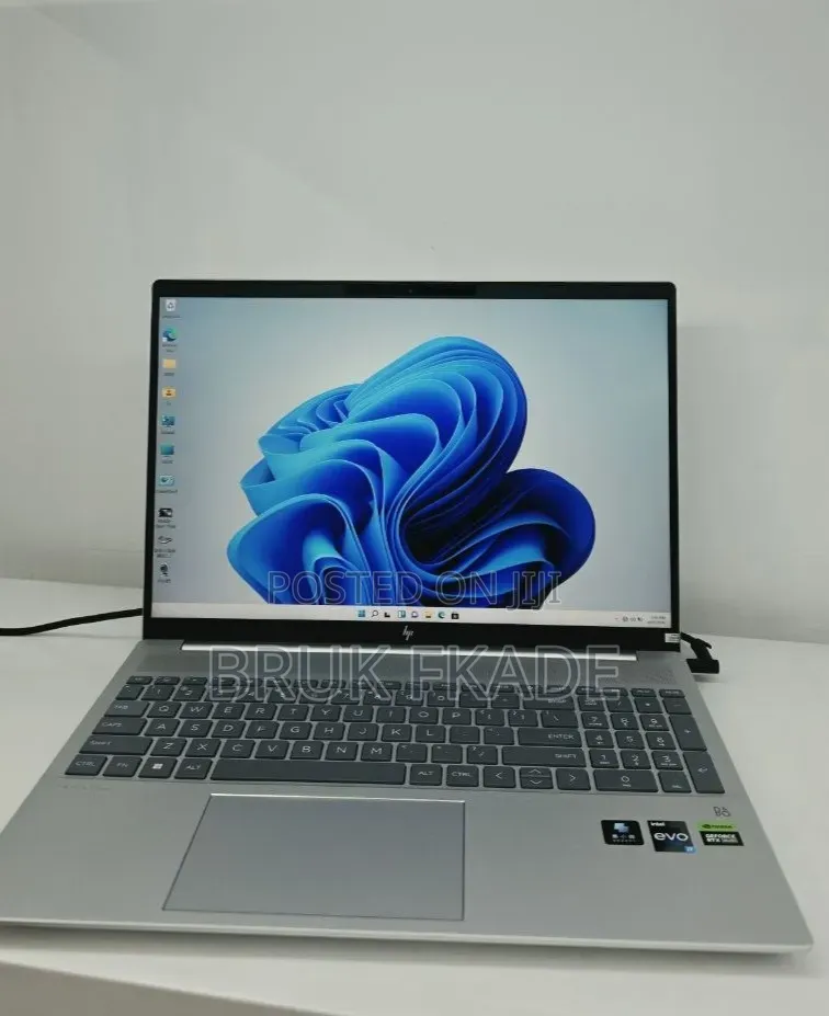 New Laptop HP Pavilion 15 16GB Intel Core i7 SSD 1T