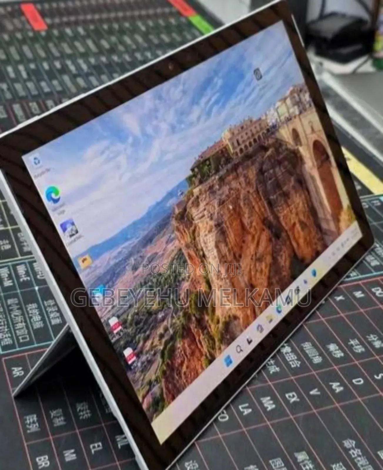 New Laptop Microsoft Surface Pro 7 8GB Intel Core i5 SSD 256GB