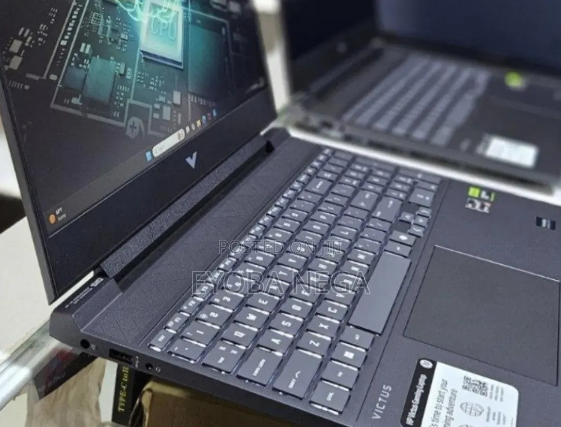 New Laptop HP Victus 16 16GB AMD Ryzen 7 SSD 512GB
