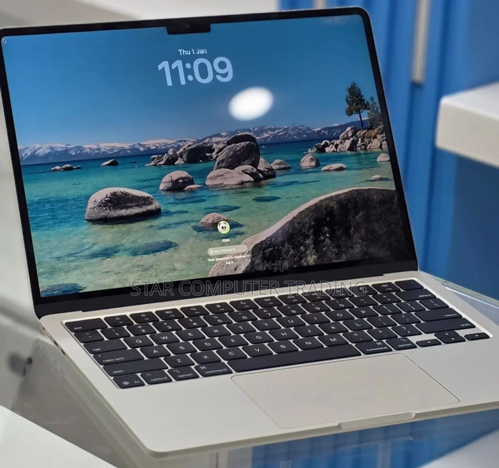 New Laptop Apple MacBook Air 2025 M4 13-inch 16GB Apple M4 SSD 256GB