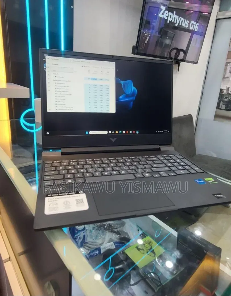 New Laptop HP Victus 15 8GB Intel Core i5 SSD 512GB