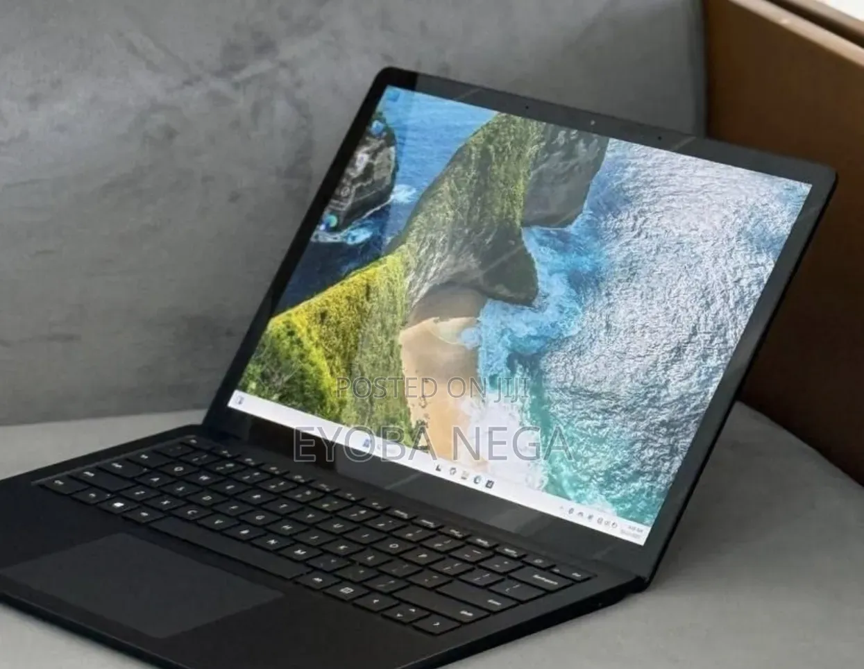 New Laptop Microsoft Surface Laptop 4 16GB Intel Core i7 SSD 256GB