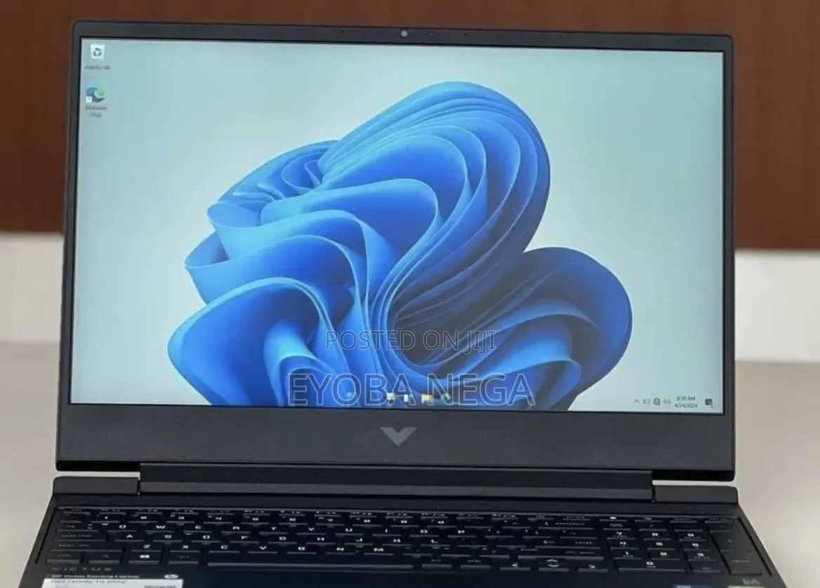 New Laptop HP Victus 16 16GB Intel Core i7 SSD 512GB