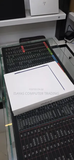 New Laptop Apple MacBook Air 2026 M5 13-inch 16GB Apple M5 SSD 512GB
