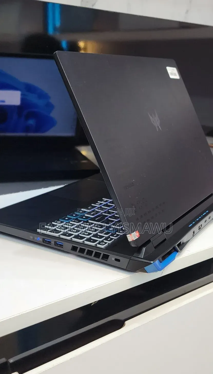 New Laptop Acer Predator Helios Neo 16 16GB Intel Core i9 SSD 1T