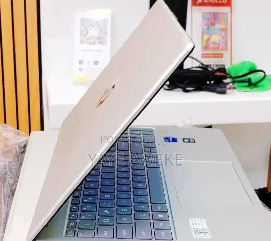 New Laptop HP Stream Notebook 16GB Intel Core i7 SSD 1T