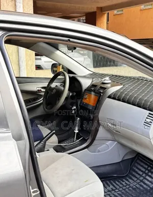Toyota Corolla 2011 Gray