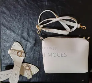 Womanbagne