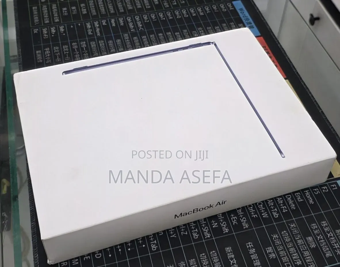 New Laptop Apple MacBook Air 2026 M5 13-inch 16GB Apple M5 SSD 512GB
