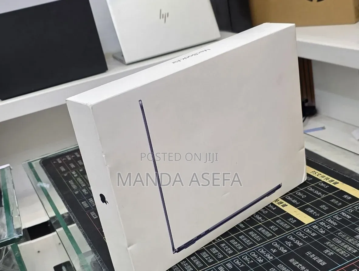 New Laptop Apple MacBook Air 2026 M5 13-inch 16GB Apple M5 SSD 512GB