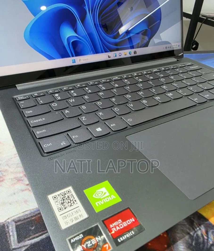 New Laptop Lenovo 16GB AMD Ryzen 7 SSD 512GB