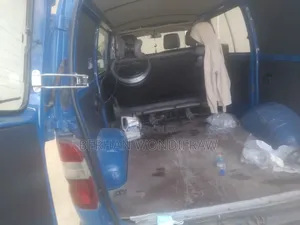 Toyota HiAce 2008 Blue