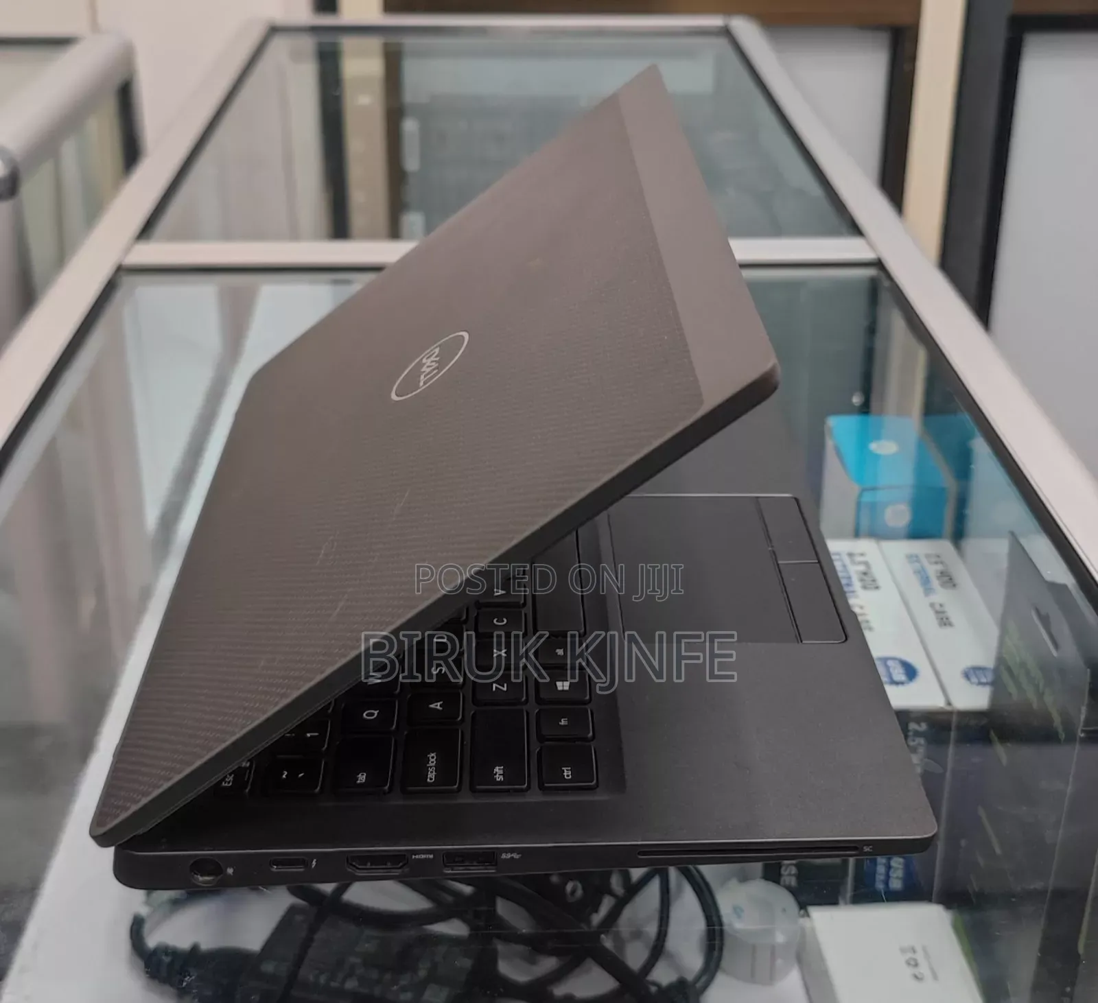 New Laptop Dell Latitude 7300 8GB Intel Core i7 SSD 256GB
