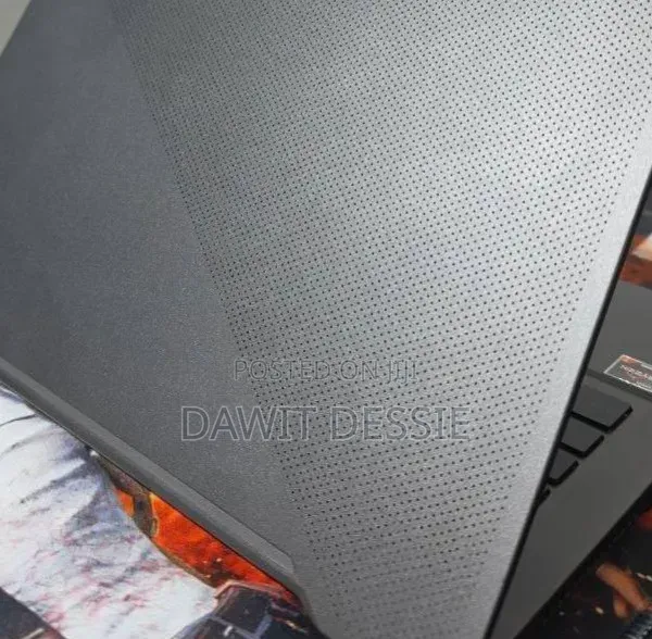 Laptop Asus ROG Zephyrus G15 16GB AMD Ryzen 7 SSD 512GB