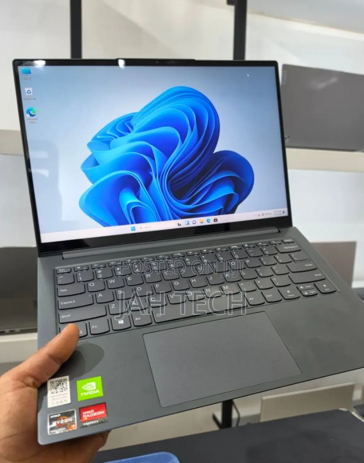 New Laptop Lenovo ThinkPad Yoga 16GB AMD Ryzen 7 SSD 512GB