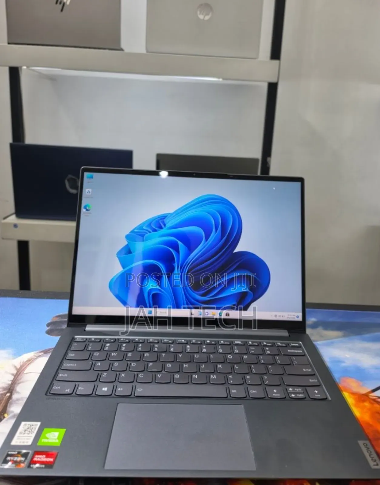 New Laptop Lenovo ThinkPad Yoga 16GB AMD Ryzen 7 SSD 512GB