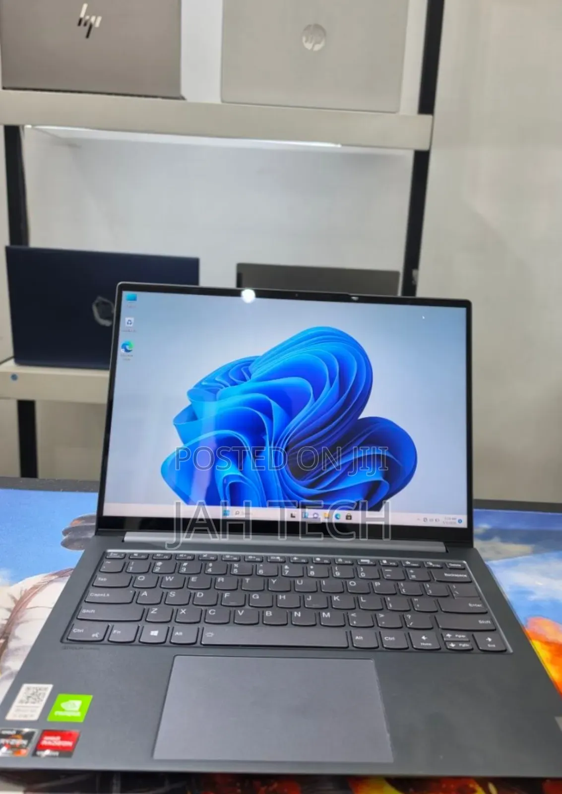 New Laptop Lenovo ThinkPad Yoga 16GB AMD Ryzen 7 SSD 512GB