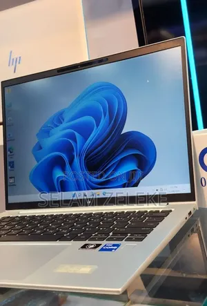 New Laptop HP EliteBook 840 G9 16GB Intel Core i7 SSD 512GB