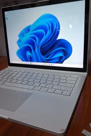 New Laptop Microsoft Surface Book 2 16GB Intel Core i7 SSD 512GB