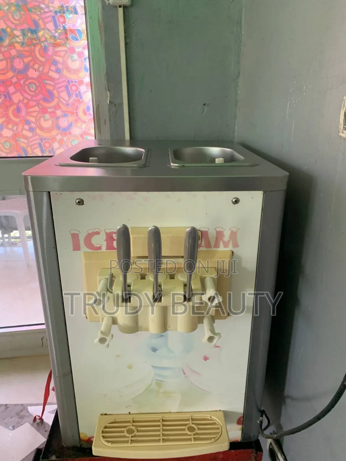 Ice Cream Machine