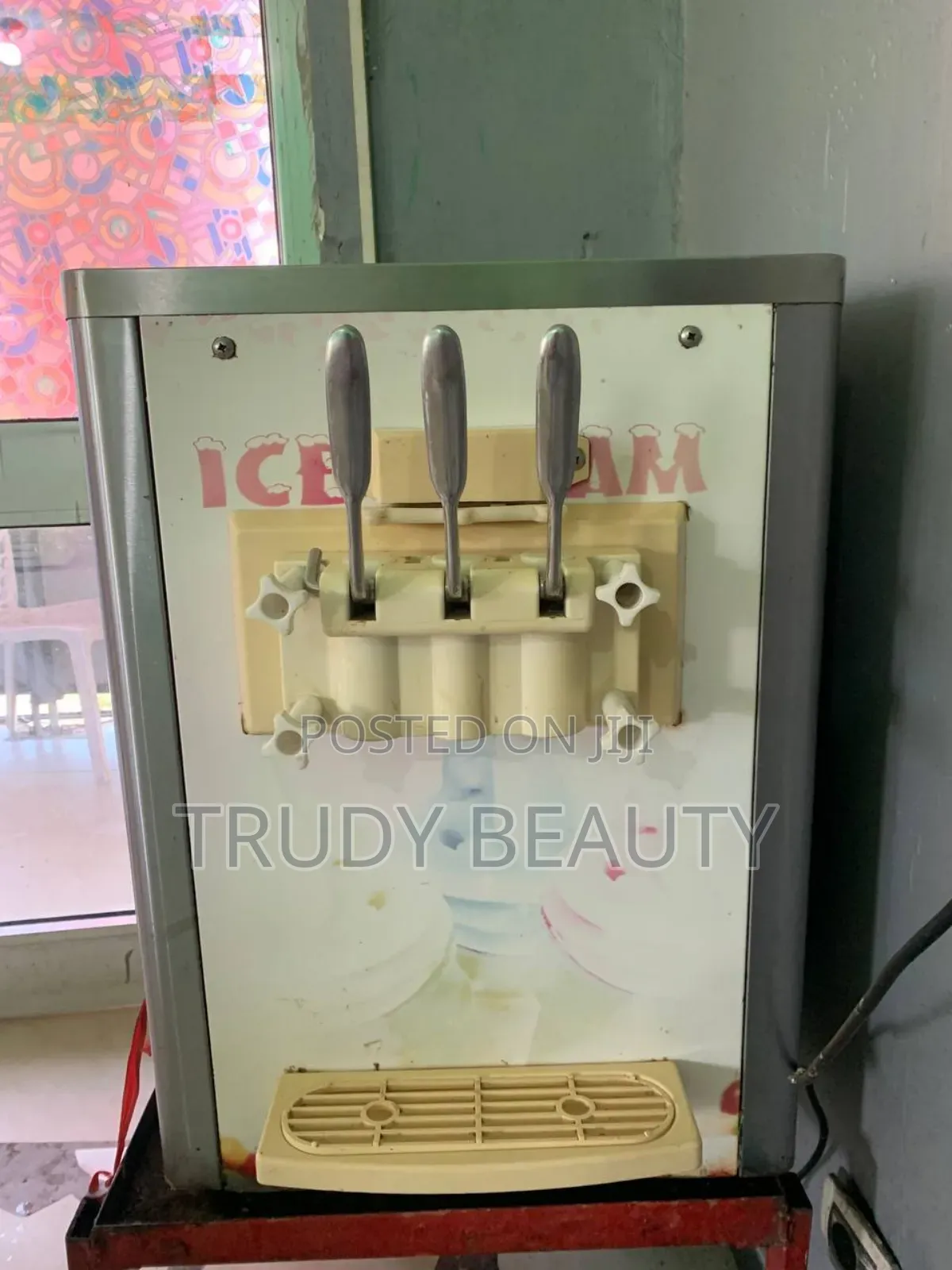 Ice Cream Machine