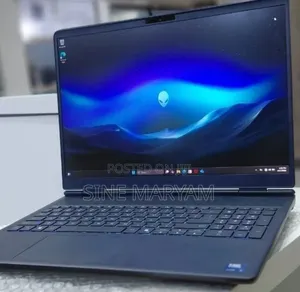 New Laptop Dell Allienware M18 R1 32GB Intel Core Ultra 9 SSD 1T