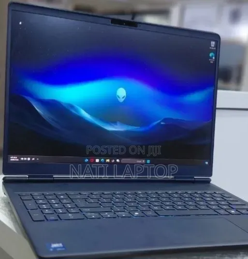 New Laptop Alienware X16 32GB Intel Core Ultra 9 SSD 1T