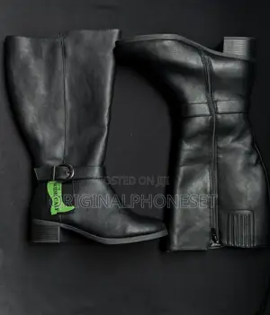 Black Boots for Women (From Canada )
