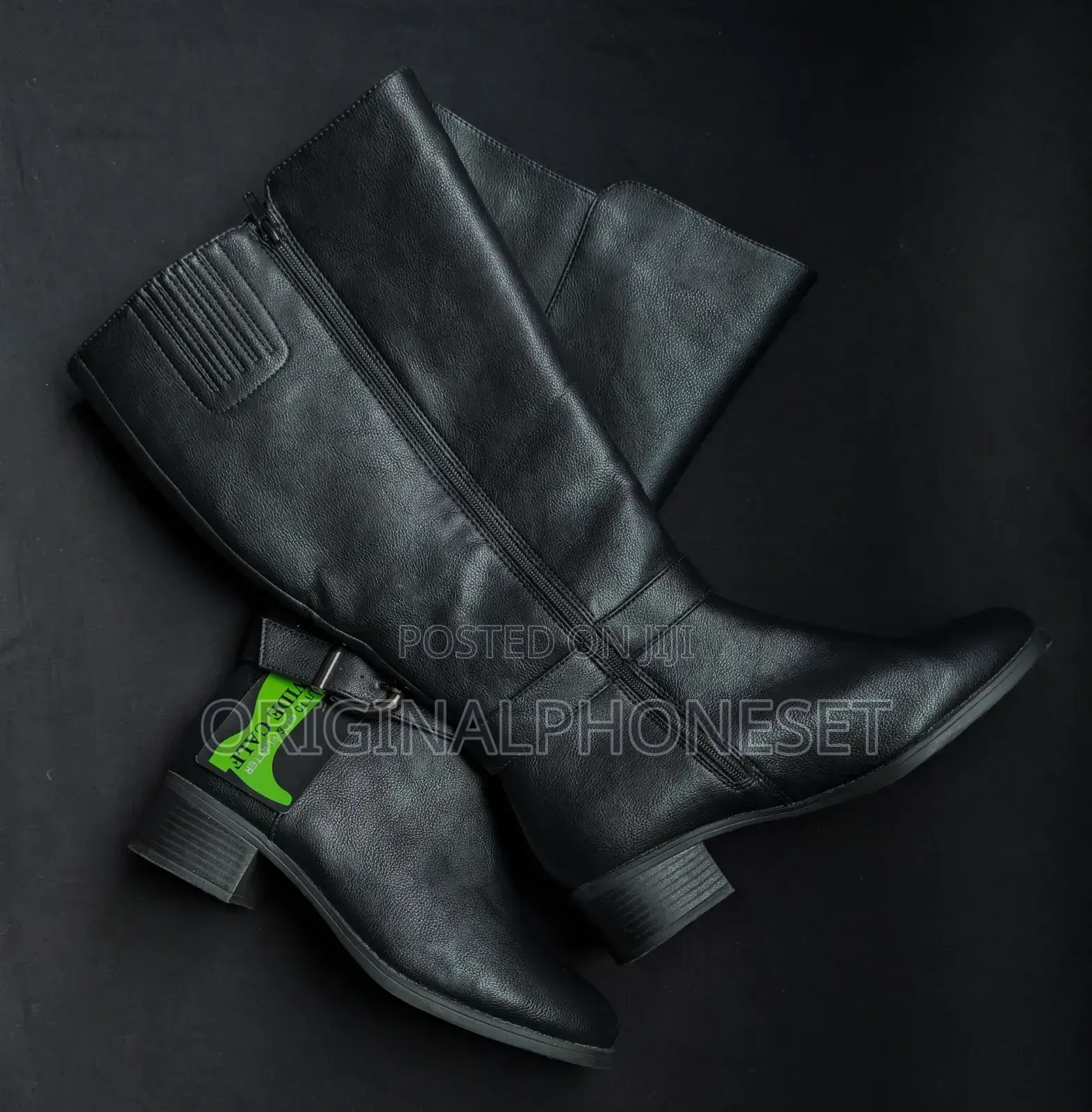 Black Boots for Women (From Canada )