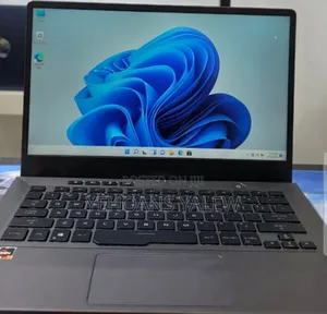 New Laptop Asus ROG Zephyrus G14 16GB Intel Core i7 SSD 512GB