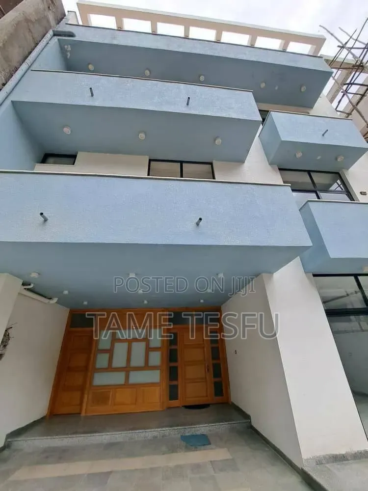 Furnished 6bdrm House in ሀያት, Bole for sale