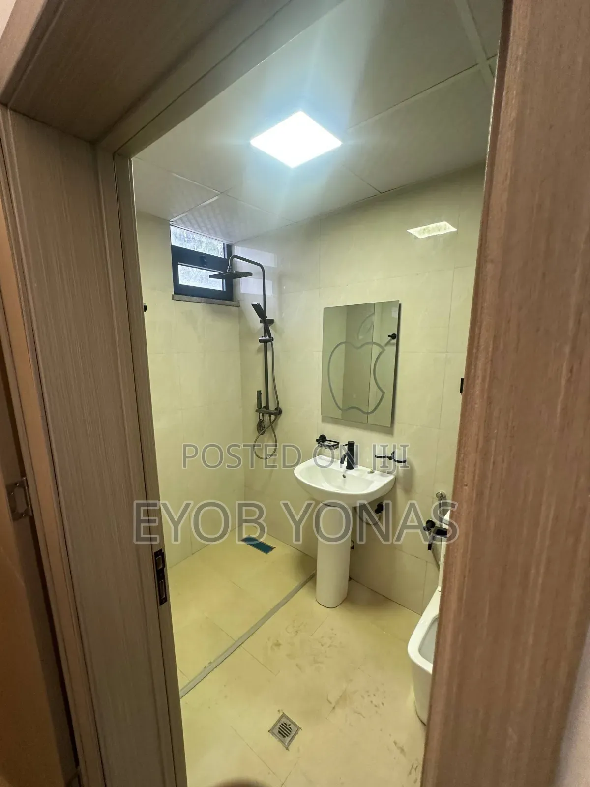 Furnished 2bdrm Apartment in የሚሸጥ አፓርታማ ሳርቤት, Lideta for sale
