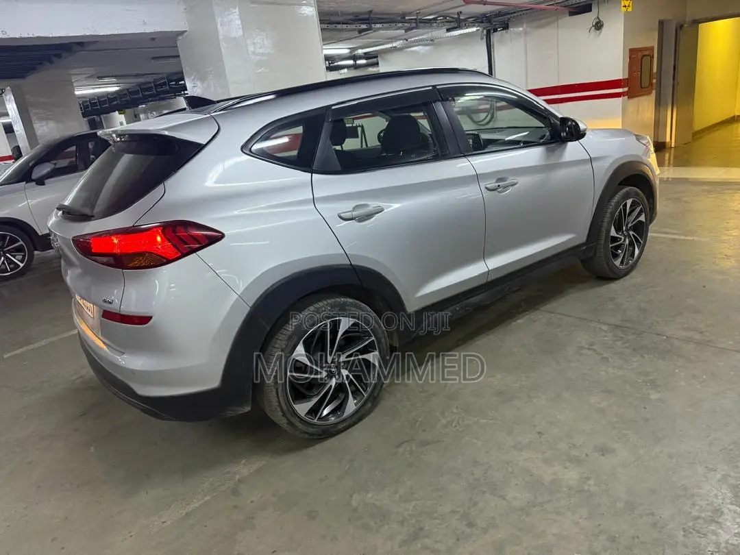 Hyundai Tucson 2019 Silver