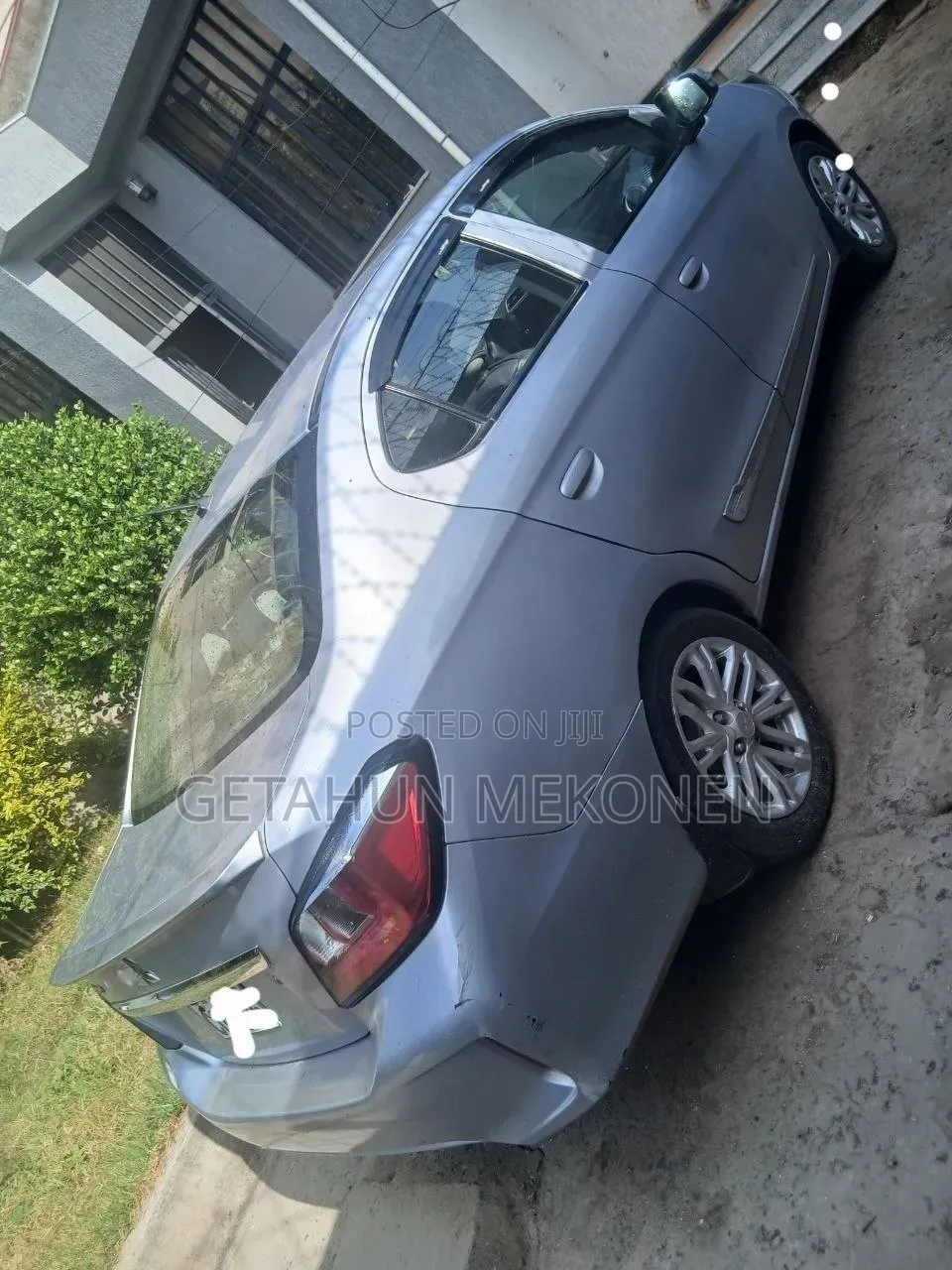 Mitsubishi Attrage 2021 Silver