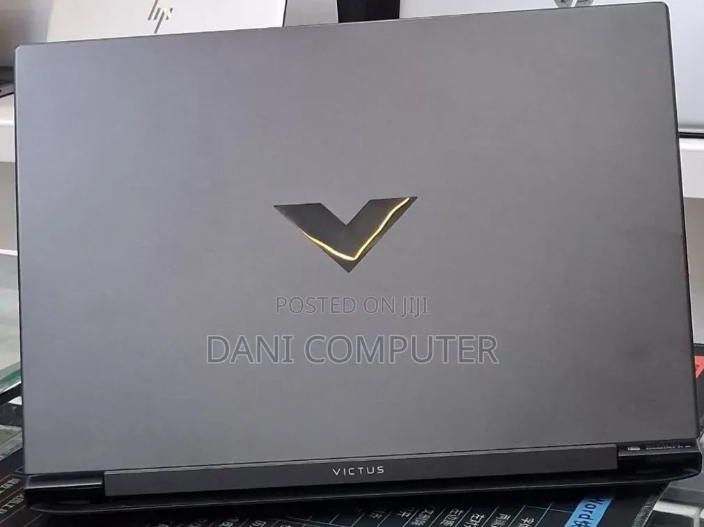 New Laptop HP Victus 15 16GB Intel Core i7 SSD 1T