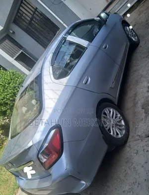 Mitsubishi Attrage 2021 Silver