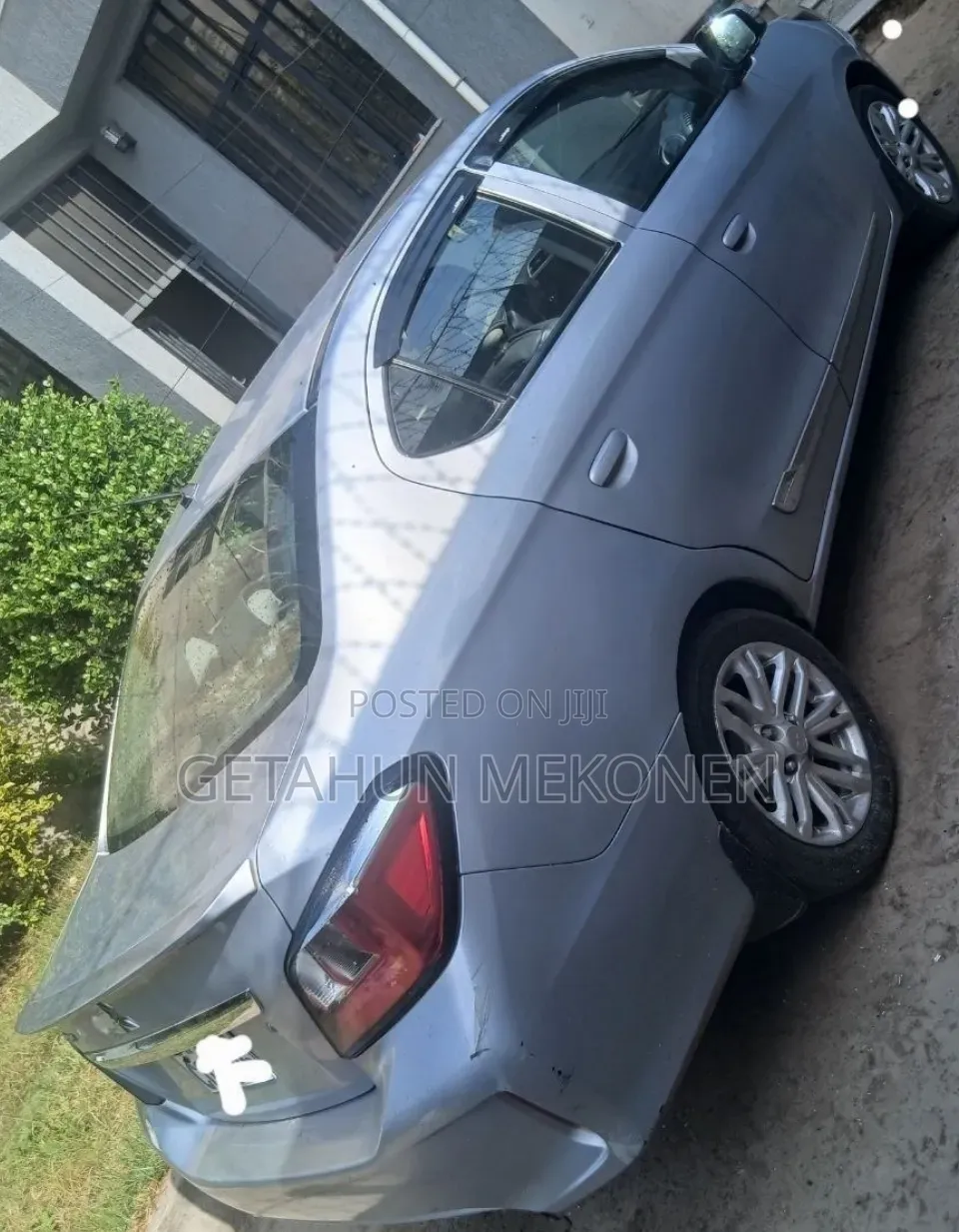 Mitsubishi Attrage 2021 Silver