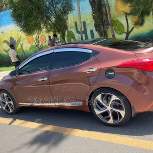 Hyundai Avante 2013 Burgundy