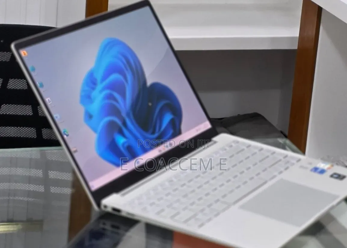 New Laptop HP 16GB Intel Core i5 SSD 1T