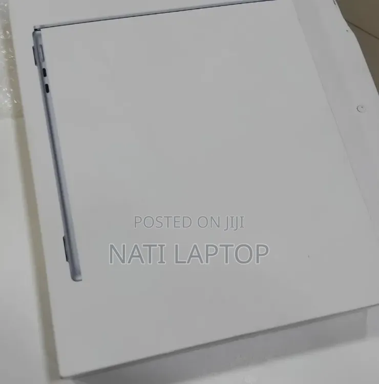 New Laptop Apple MacBook Air 2026 M5 13-inch 16GB Apple M5 SSD 512GB