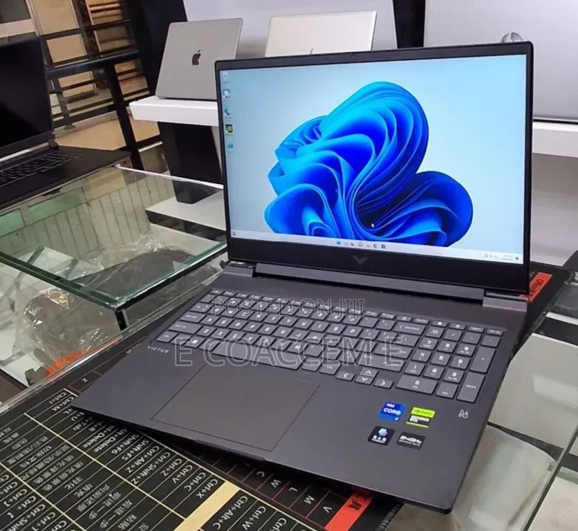 New Laptop HP 16GB Intel Core i7 SSD 1T