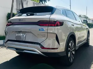 BYD Song Plus 2025 White