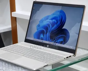 New Laptop HP Pavilion 15 8GB Intel Core i5 SSD 512GB